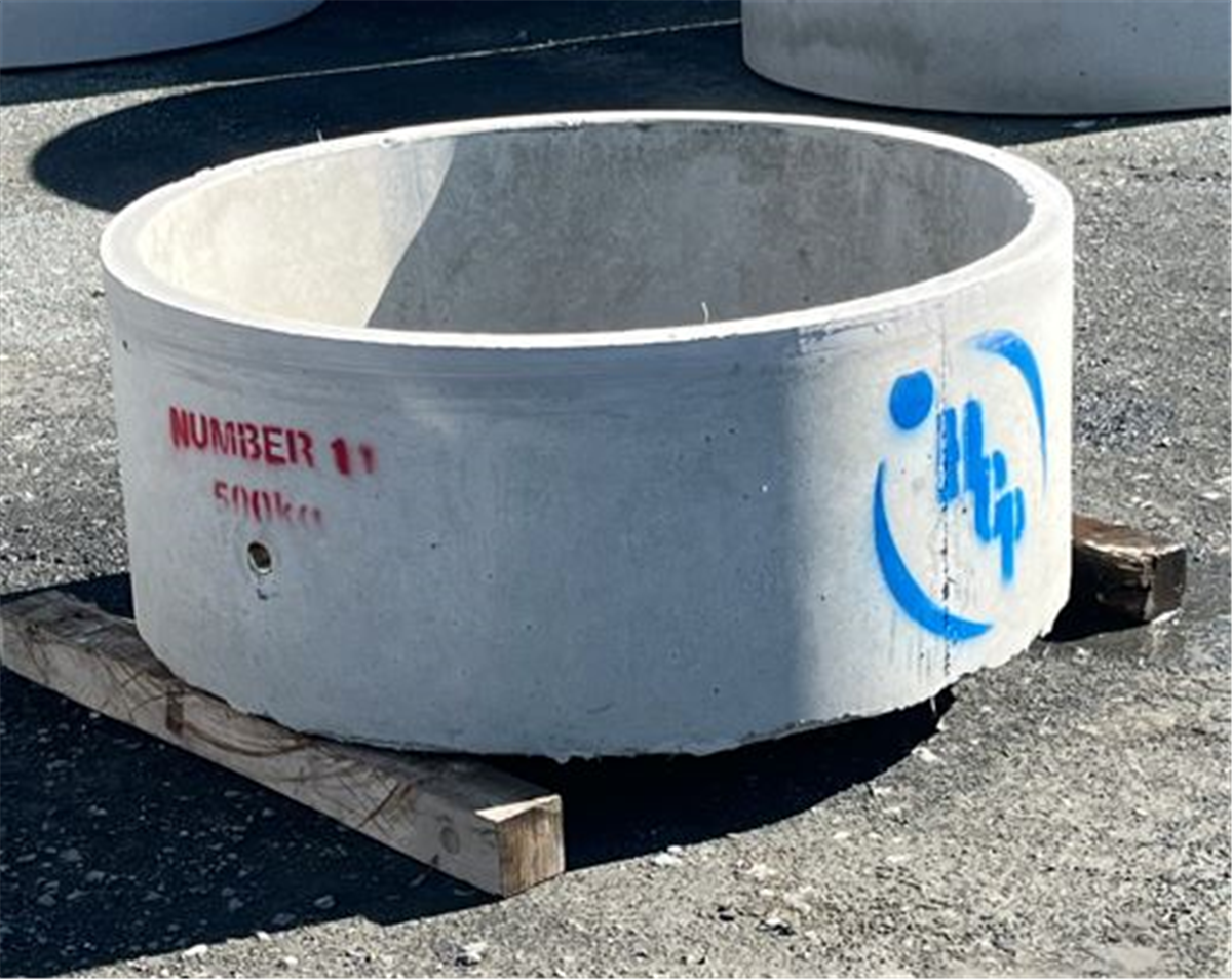 HCP Concrete Trough - No 11 - 1.2m/450ltr - 500kg – Yolla Co-Op