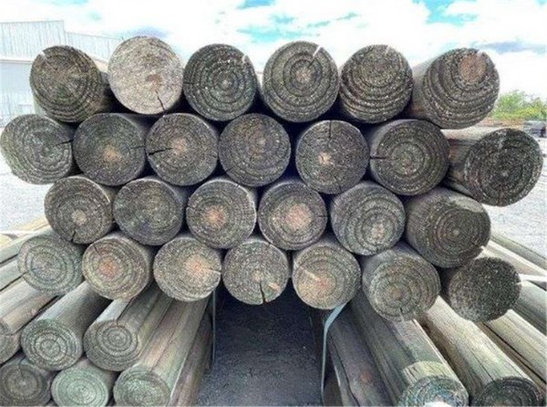 Koppers Posts 095-130 x 2.4m / 4/5 x 8Ft